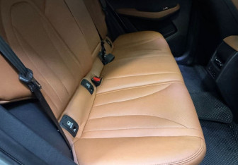 Подержанный автомобиль Omoda C5 2023 года (11 фото)