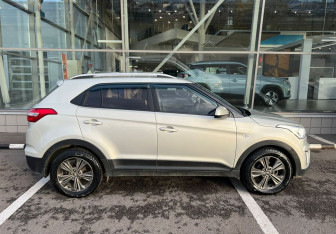 Подержанный автомобиль Hyundai Creta 2018 года (4 фото)
