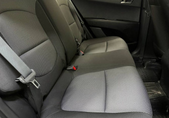 Подержанный автомобиль Hyundai Creta 2018 года (11 фото)