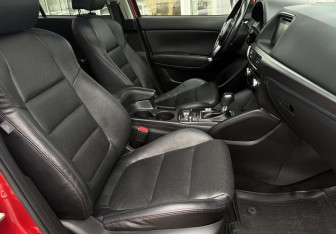 Подержанный автомобиль Mazda CX-5 2016 года (10 фото)