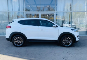 Подержанный автомобиль Hyundai Tucson 2018 года (4 фото)