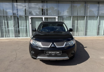 Подержанный автомобиль Mitsubishi Outlander 2007 года (2 фото)