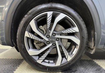 Подержанный автомобиль Geely Monjaro 2024 года (12 фото)