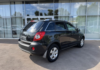Подержанный автомобиль Opel Antara 2008 года (5 фото)