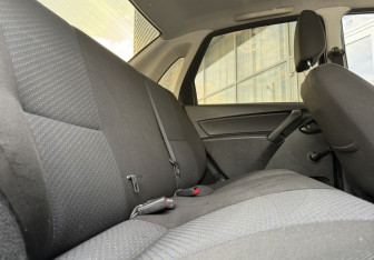 Подержанный автомобиль LADA (ВАЗ) Granta Sedan 2013 года (11 фото)
