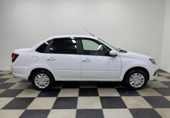 Подержанный автомобиль LADA (ВАЗ) Granta Sedan 2023 года (4 фото)