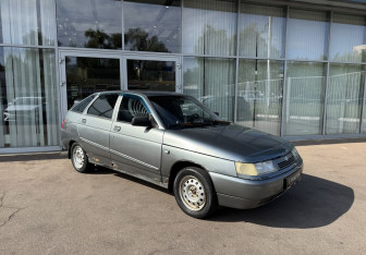 Подержанный автомобиль LADA (ВАЗ) 2112 2005 года (3 фото)
