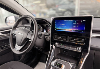 Подержанный автомобиль Haval M6 2023 года (10 фото)