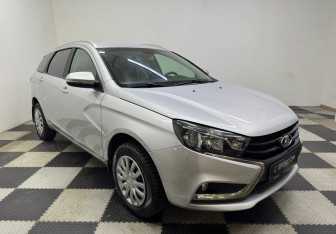 Подержанный автомобиль LADA (ВАЗ) Vesta Wagon 2021 года (3 фото)