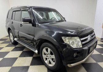 Подержанный автомобиль Mitsubishi Pajero 2007 года (3 фото)