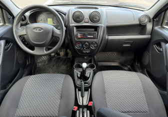 Подержанный автомобиль LADA (ВАЗ) Granta Sedan 2017 года (10 фото)