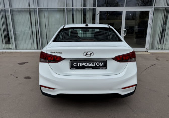 Подержанный автомобиль Hyundai Solaris Sedan 2017 года (6 фото)