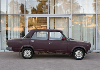 Подержанный автомобиль LADA (ВАЗ) 2107 2005 года (4 фото)