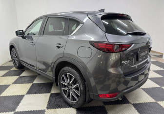 Подержанный автомобиль Mazda CX-5 2018 года (7 фото)