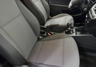 Подержанный автомобиль Hyundai Solaris Sedan 2017 года (9 фото)