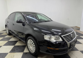 Подержанный автомобиль Volkswagen Passat Sedan 2008 года (3 фото)
