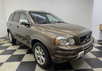 Подержанный автомобиль Volvo XC90 2013 года (3 фото)