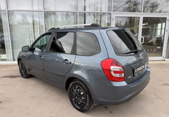 Подержанный автомобиль LADA (ВАЗ) Kalina Wagon 2015 года (7 фото)