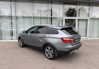 Подержанный автомобиль LADA (ВАЗ) Vesta Wagon 2020 года (7 фото)