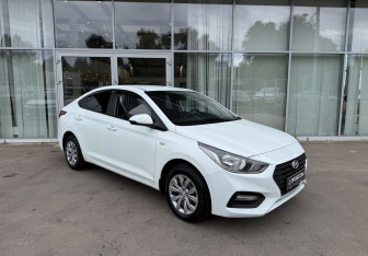 Подержанный автомобиль Hyundai Solaris Sedan 2019 года (3 фото)