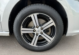 Подержанный автомобиль Volkswagen Polo Sedan 2016 года (12 фото)