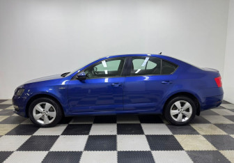 Подержанный автомобиль Skoda Octavia Liftback 2018 года (8 фото)