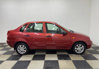 Подержанный автомобиль LADA (ВАЗ) Kalina Sedan 2010 года (4 фото)
