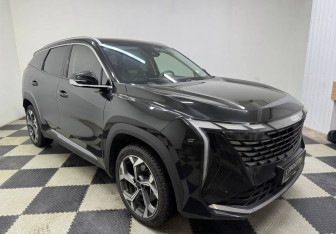 Подержанный автомобиль Geely Atlas 2024 года (3 фото)