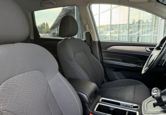 Подержанный автомобиль Haval M6 2023 года (10 фото)