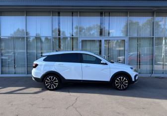 Подержанный автомобиль LADA (ВАЗ) Vesta Wagon 2024 года (4 фото)