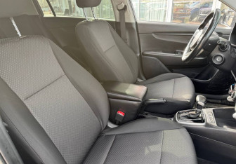Подержанный автомобиль Kia Rio Hatchback 2021 года (9 фото)