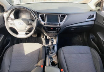 Подержанный автомобиль Hyundai Solaris Sedan 2019 года (9 фото)