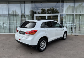 Подержанный автомобиль Mitsubishi ASX 2014 года (5 фото)