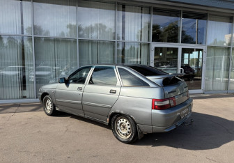 Подержанный автомобиль LADA (ВАЗ) 2112 2005 года (7 фото)