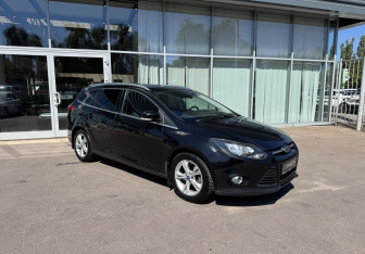 Подержанный автомобиль Ford Focus Wagon 2012 года (3 фото)