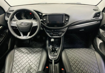 Подержанный автомобиль LADA (ВАЗ) Vesta Sedan 2019 года (9 фото)