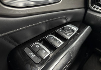 Подержанный автомобиль Kia Sorento 2021 года (13 фото)