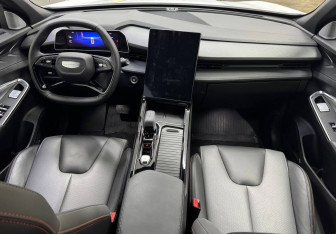 Подержанный автомобиль Geely Cityray 2024 года (10 фото)