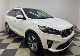 Подержанный автомобиль Kia Sorento 2018 года (3 фото)
