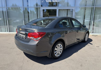 Подержанный автомобиль Chevrolet Cruze Sedan 2013 года (5 фото)