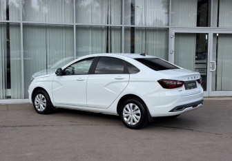 Подержанный автомобиль LADA (ВАЗ) Vesta Sedan 2024 года (7 фото)