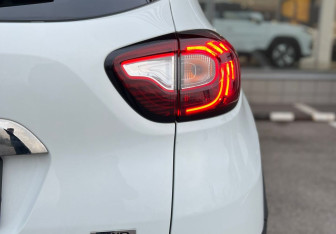 Подержанный автомобиль Renault Kaptur 2016 года (13 фото)