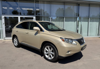 Подержанный автомобиль Lexus RX 2009 года (3 фото)