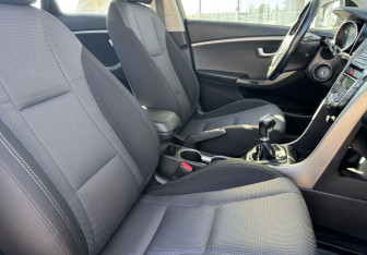 Подержанный автомобиль Hyundai i30 Hatchback 2014 года (10 фото)