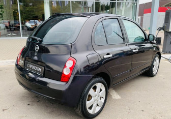 Подержанный автомобиль Nissan Micra Hatchback 2010 года (5 фото)