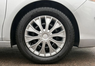 Подержанный автомобиль Citroen C4 Sedan 2014 года (12 фото)