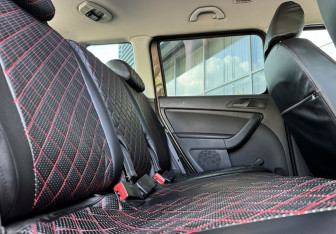 Подержанный автомобиль Skoda Yeti 2011 года (11 фото)