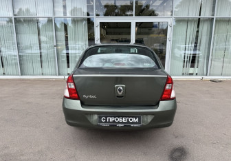 Подержанный автомобиль Renault Symbol 2008 года (6 фото)