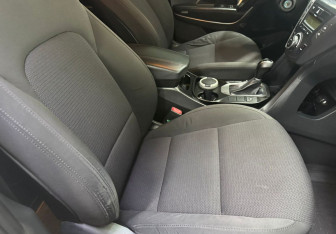 Подержанный автомобиль Hyundai Santa Fe 2013 года (9 фото)