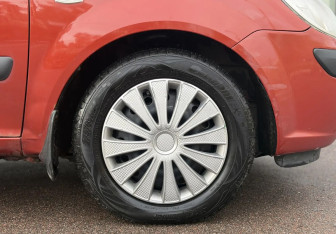 Подержанный автомобиль Hyundai Getz 2007 года (12 фото)